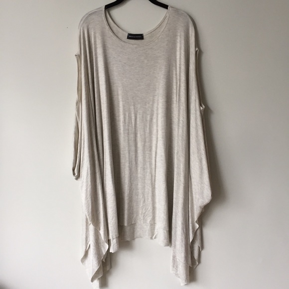 LAST ONE • Short Sleeve Light Heather Gray Tunic - Picture 2 of 3